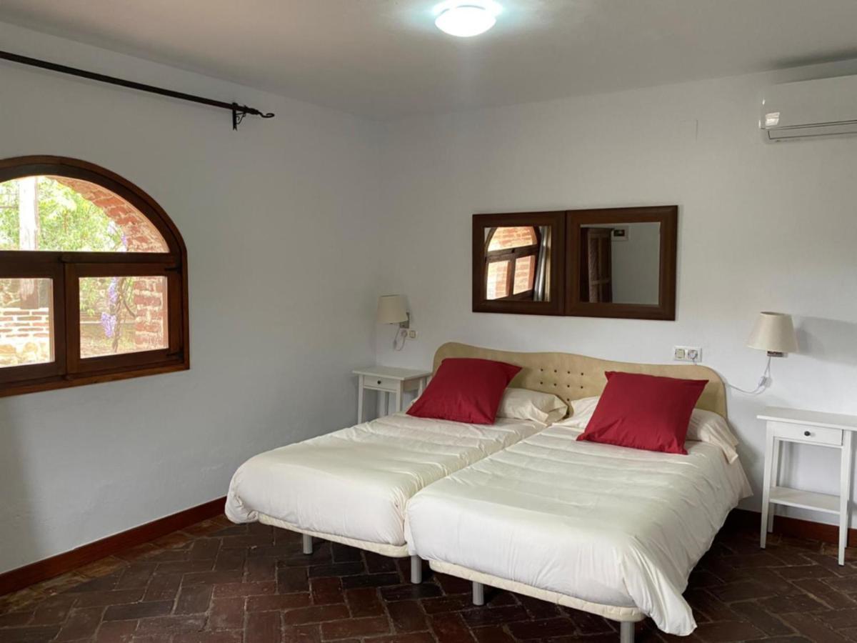 Casas Rurales Monasterio De Rocamador Almendral Exteriör bild