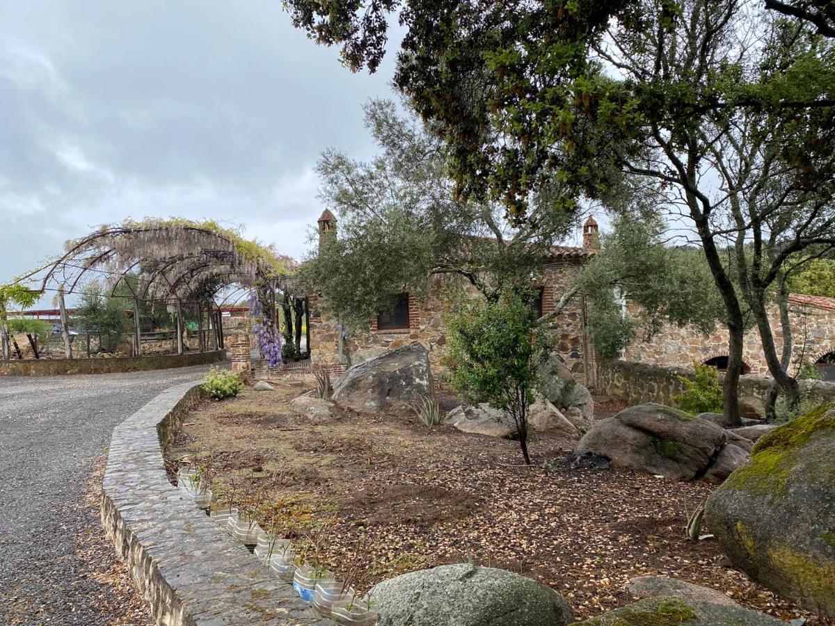 Casas Rurales Monasterio De Rocamador Almendral Exteriör bild